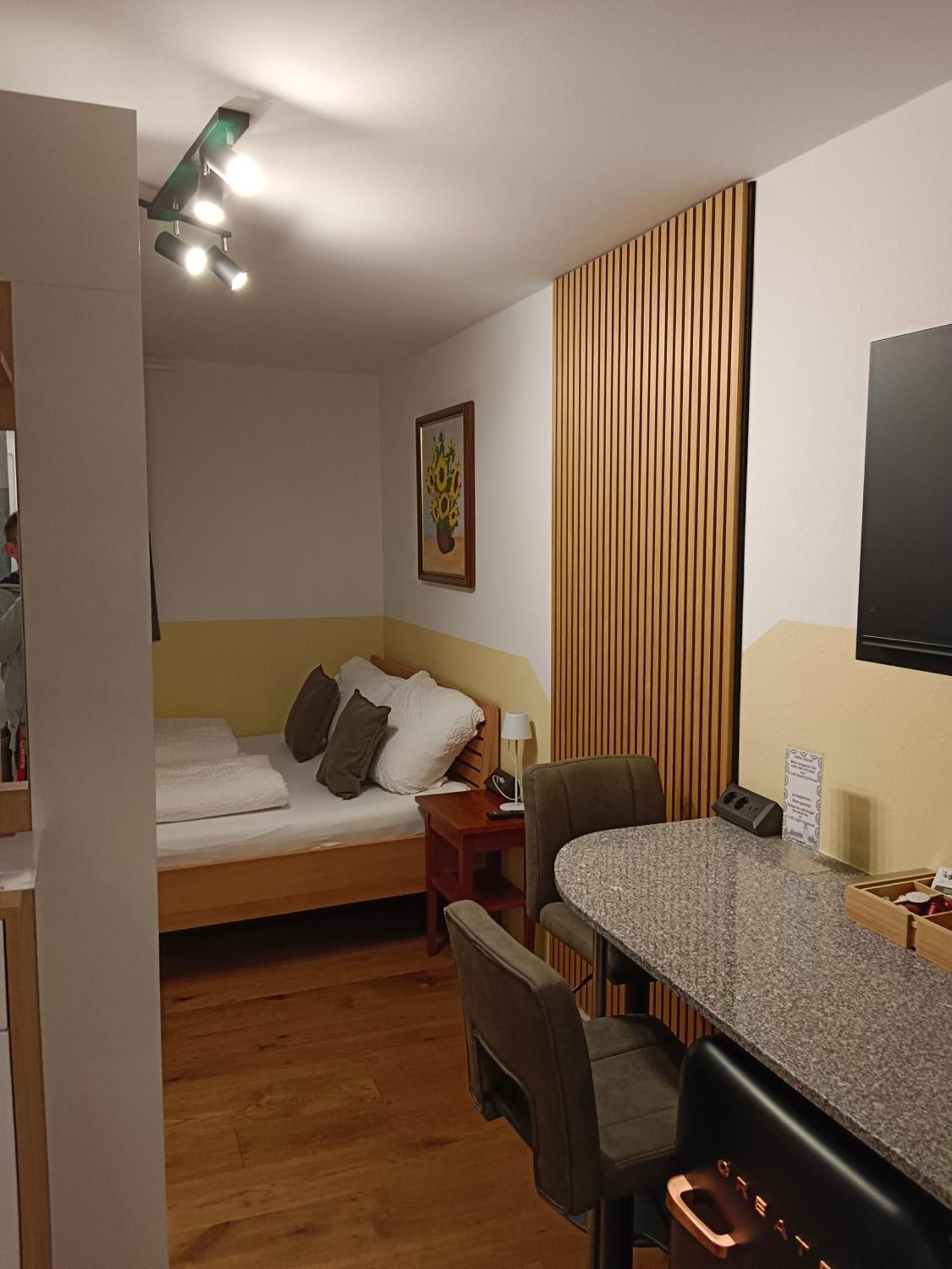 1 Zimmer Appartement Nahe Gmunden Top2 Pinsdorf Exterior foto